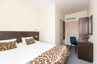 Гостиница Матрикс Санкт-Петербург Двухместный номер Делюкс с 1 кроватью или 2 отдельными кроватями-6