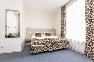 Гостиница Матрикс Санкт-Петербург Улучшенный двухместный номер с 1 кроватью или 2 отдельными кроватями, вид на город-2